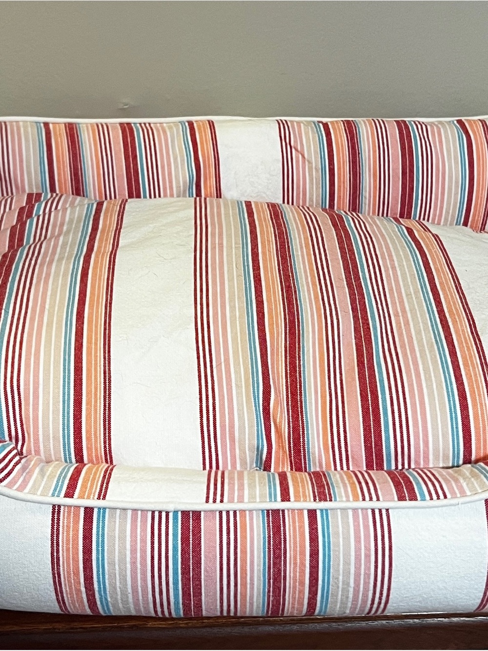 New! Mark & Graham Small Dog Bed Striped Red, Pink, Blue - Picture 5 of 5